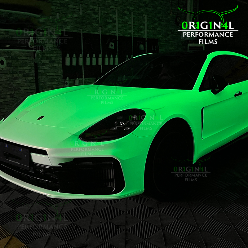 Glow-in-the-Dark | GREEN GLOW