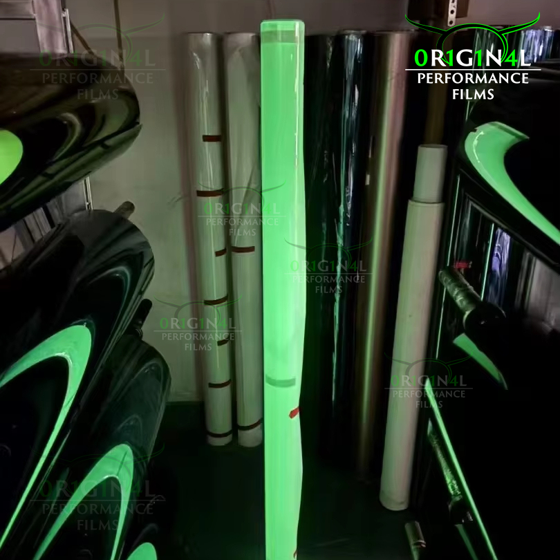Glow-in-the-Dark | GREEN GLOW